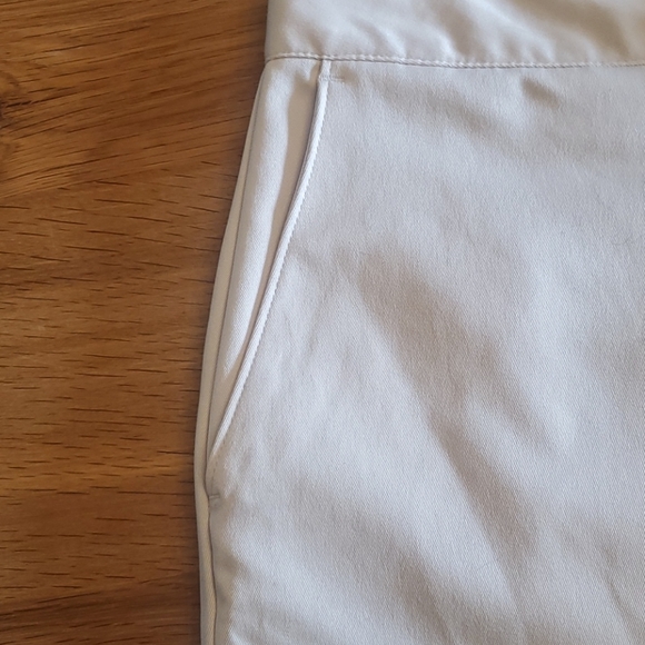 Under Armour Man's Shorts - Picture 2 of 7